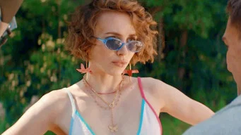 Праздники — 1 сезон, 15 серия